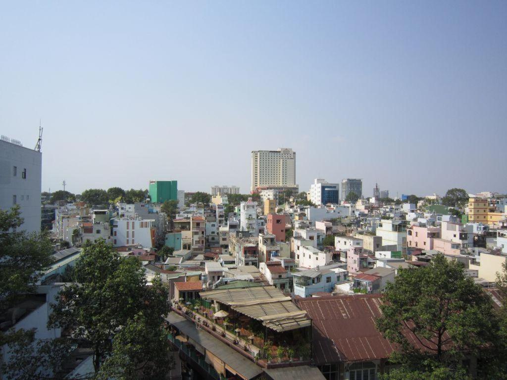 Căn hộ Hanh Long 2 - 1115 Tran Hung Dao, Quan 5 - By Bay Luxury